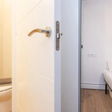 Apartament Villarroel - Eixample - Bajos 2 *