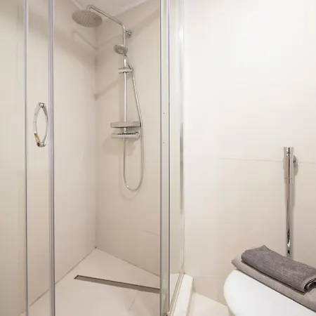 Villarroel - Eixample - Bajos 2 Apartment Barcelona